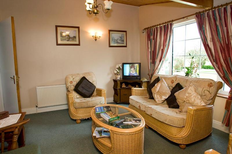 Copperfield House Bed & Breakfast Cashel  Bagian luar foto